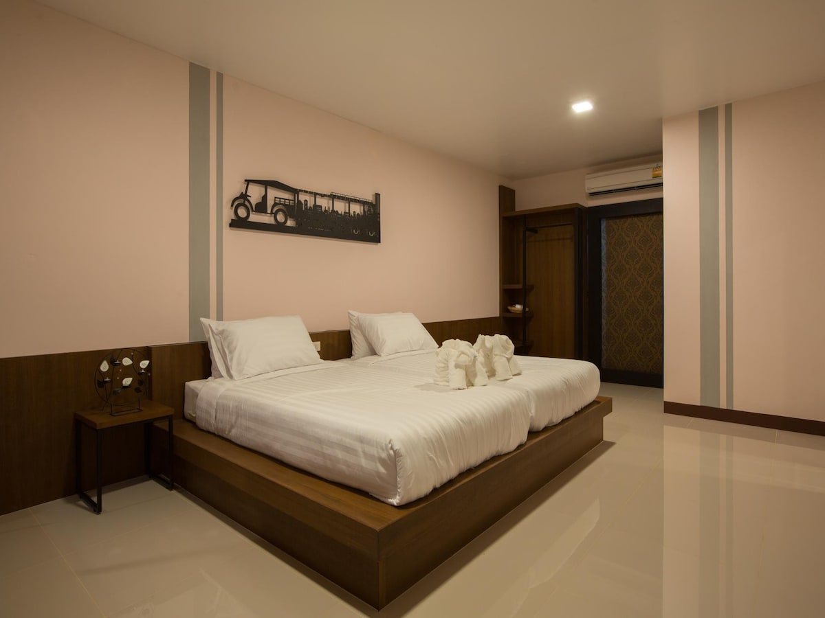 890房间仅限iChapter CoLiving Suvarnabhum酒店