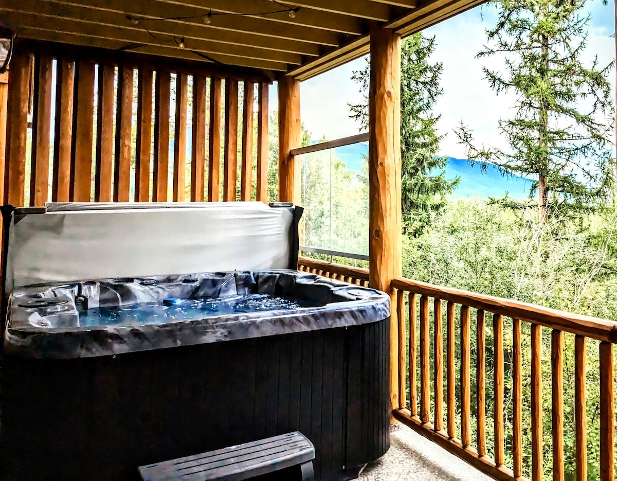 2min to Trickle Creek - Hot Tub - Bunk House!