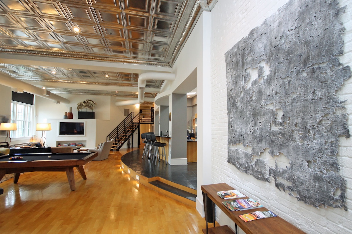 Luxury Downtown Asheville Loft