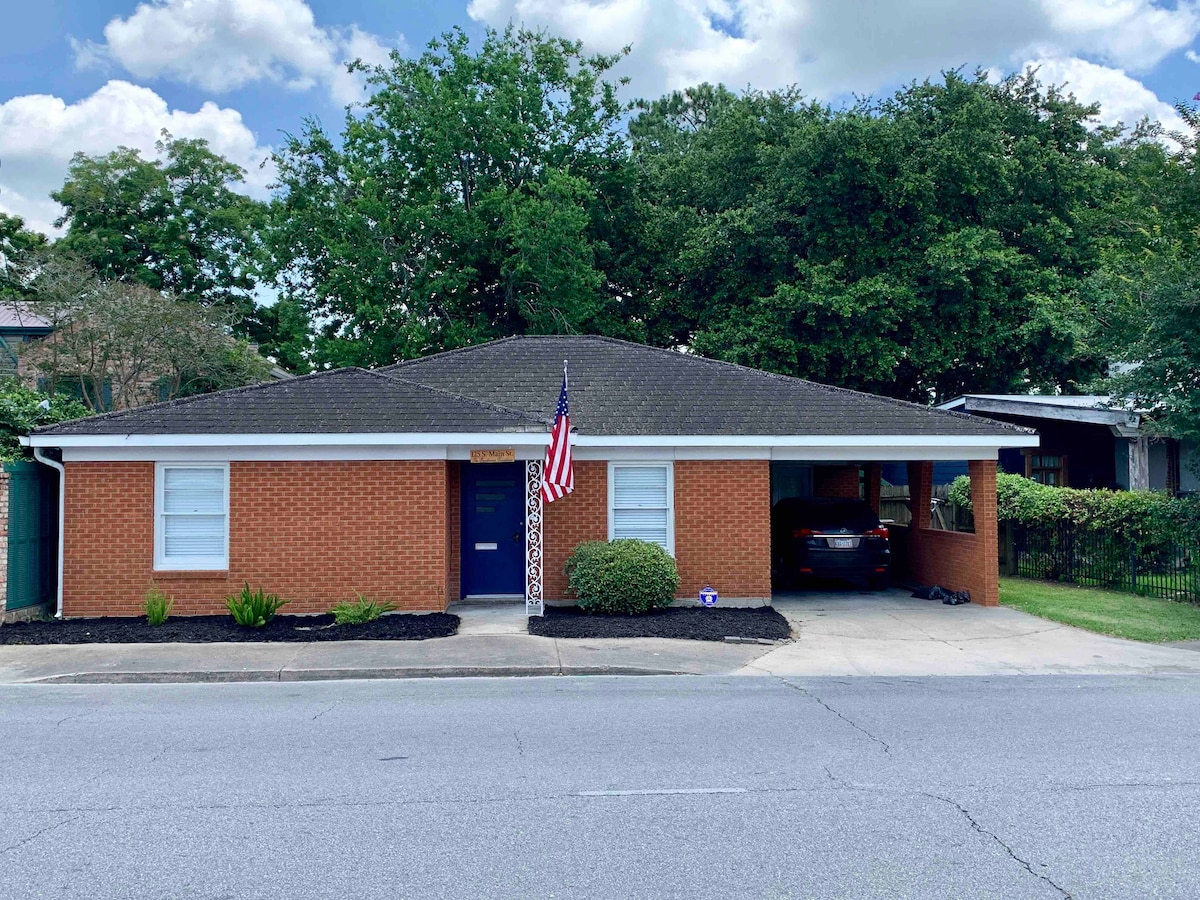 Boudreaux Townhouse