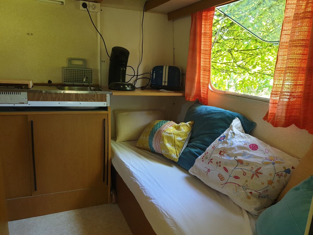 Vintage Caravan, 
Countryside