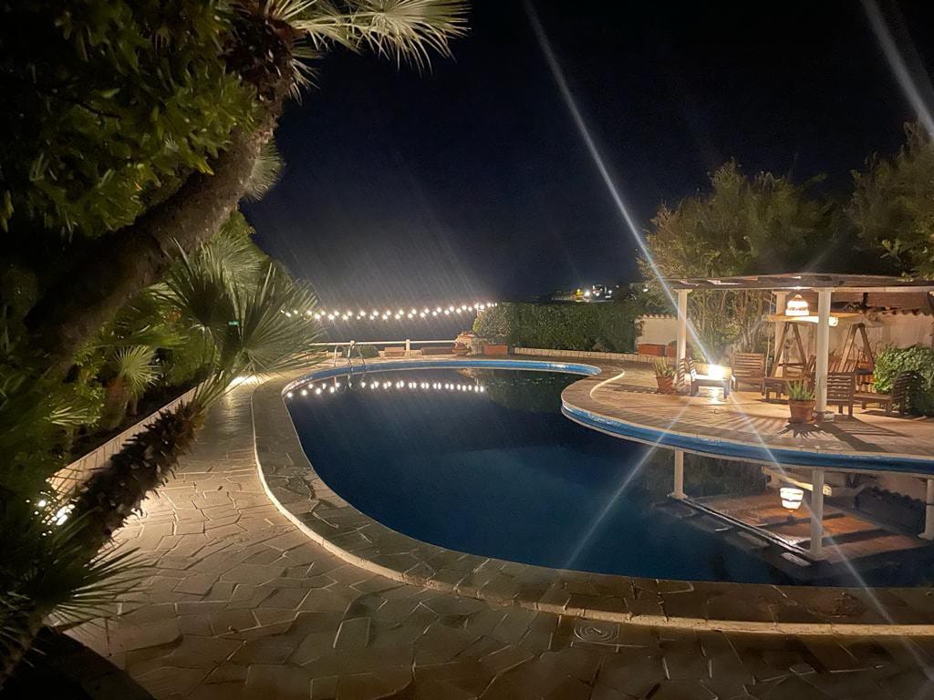 「Dolce Vita」别墅，私人泳池和海滩