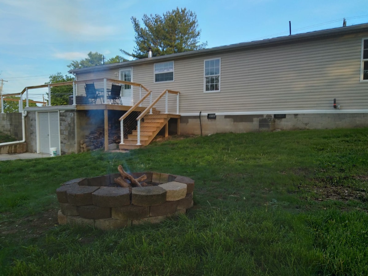 Central PA Cozy 4-bedroom Cottage