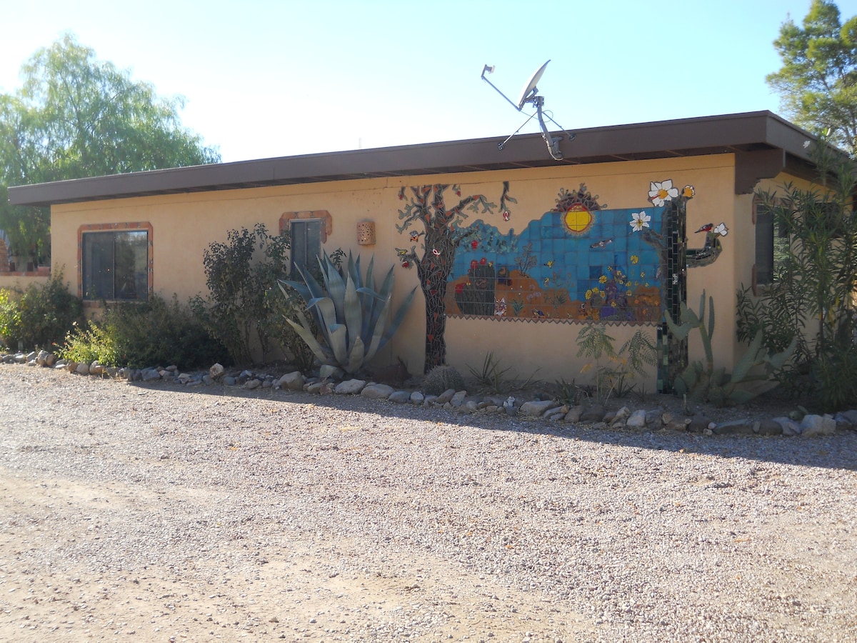 The Pomegranate Cottage: a true desert experience