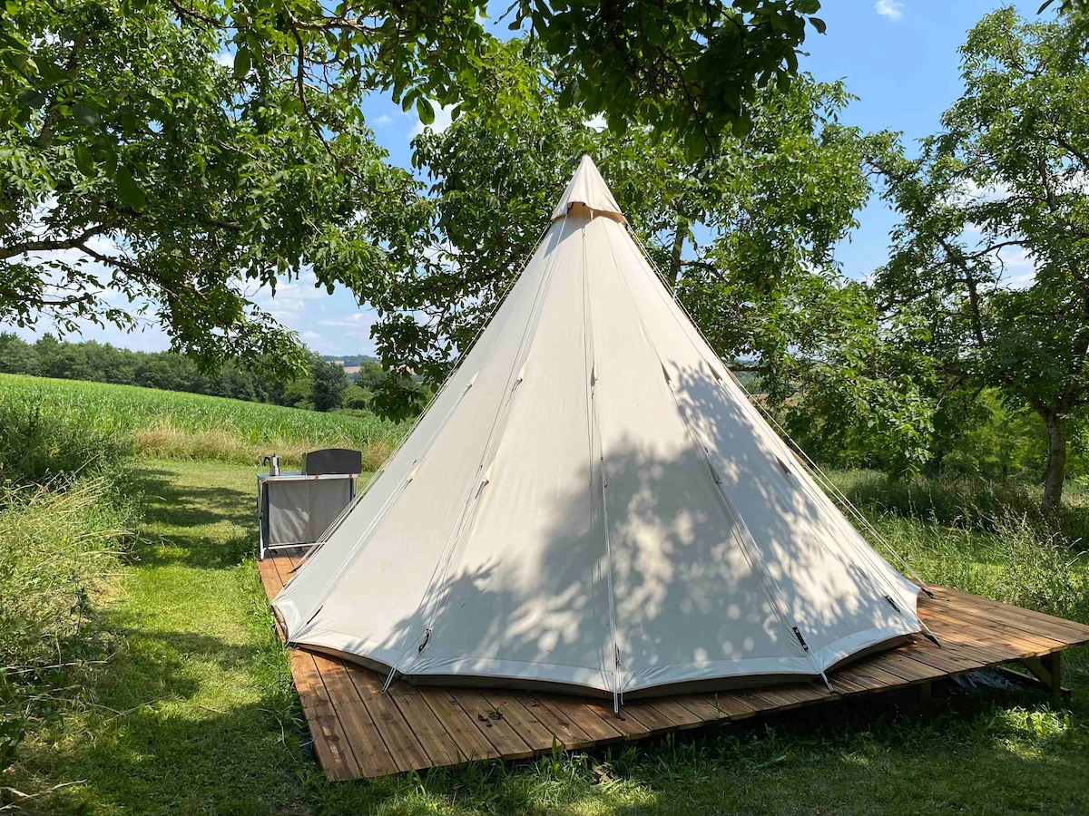 Walnut Tipi @Finders Keepers France. Adults only