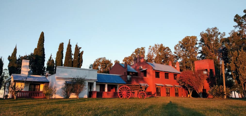 科洛尼亚德尔萨克拉门托 (Colonia del Sacramento)的民宿