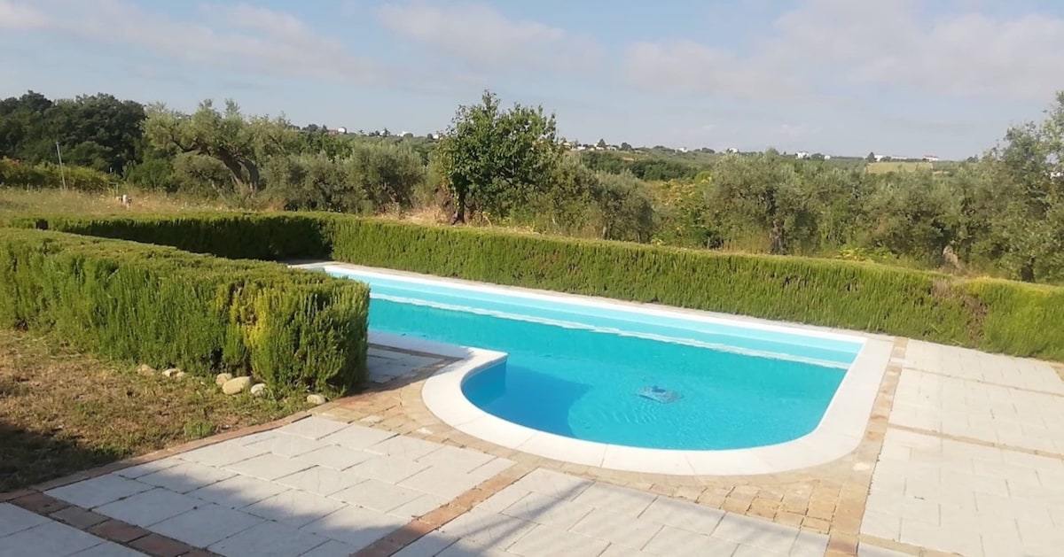 Beautiful Rural Italian Farmhouse with pool