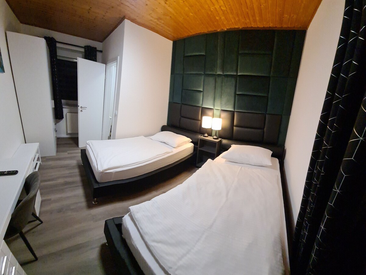 W5 Ferienwohnung mit Klimaanlage & 2 Schlafzimmer