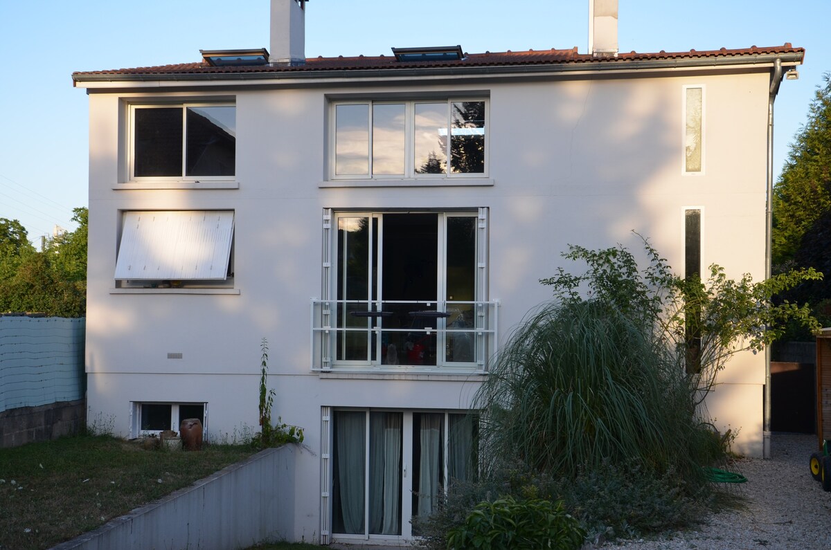 Bourgogne. Villa avec piscine chauffée