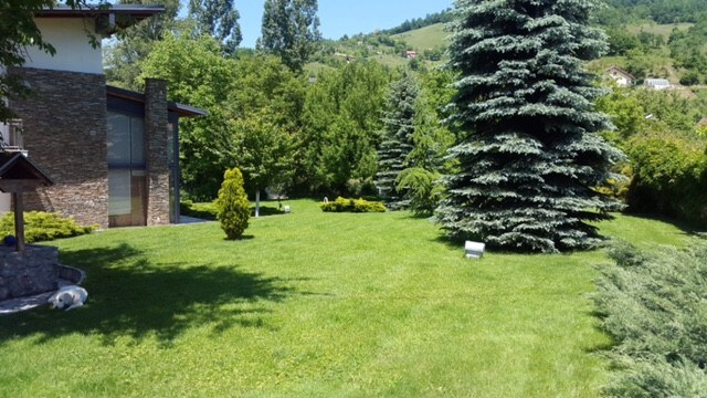 Sarajevo, Villa with a swimming pool