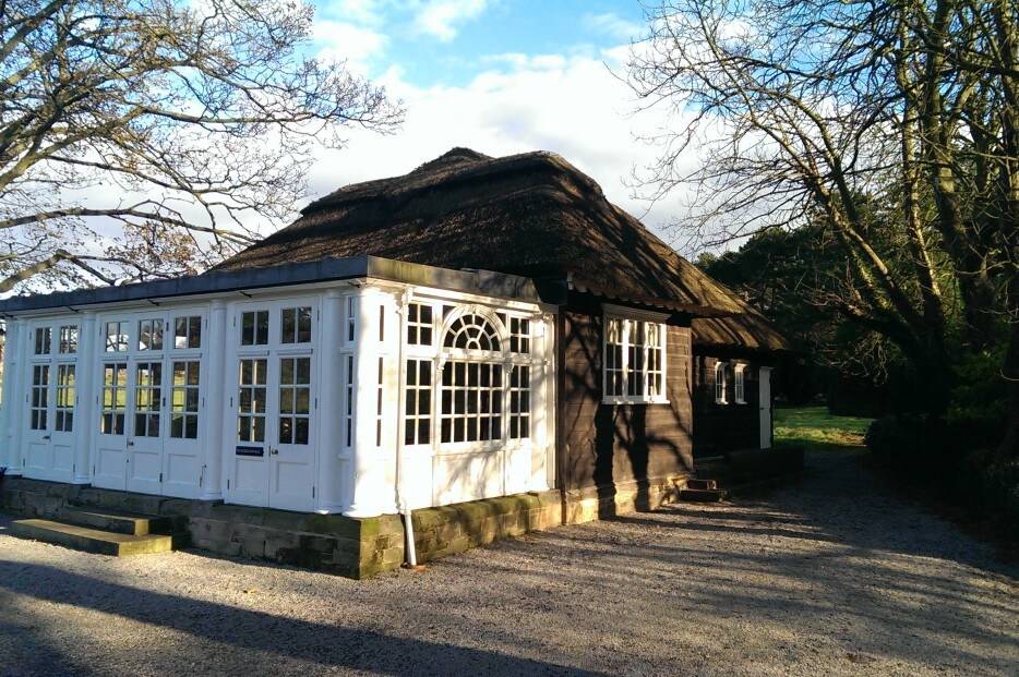 豪华3卧室茅草小屋