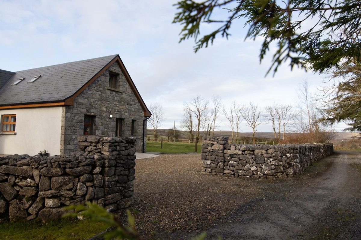 The Shed, Carron ，位于Burren市中心