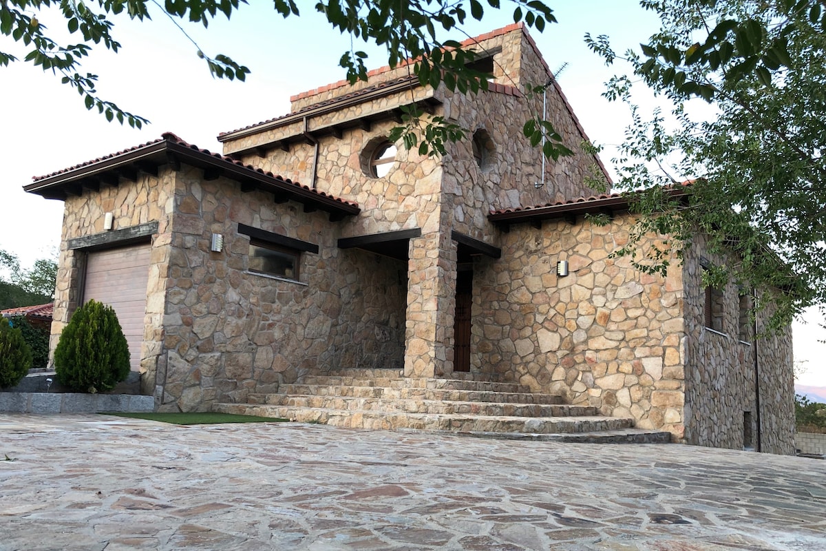 Los Nerios Pool Countryside House