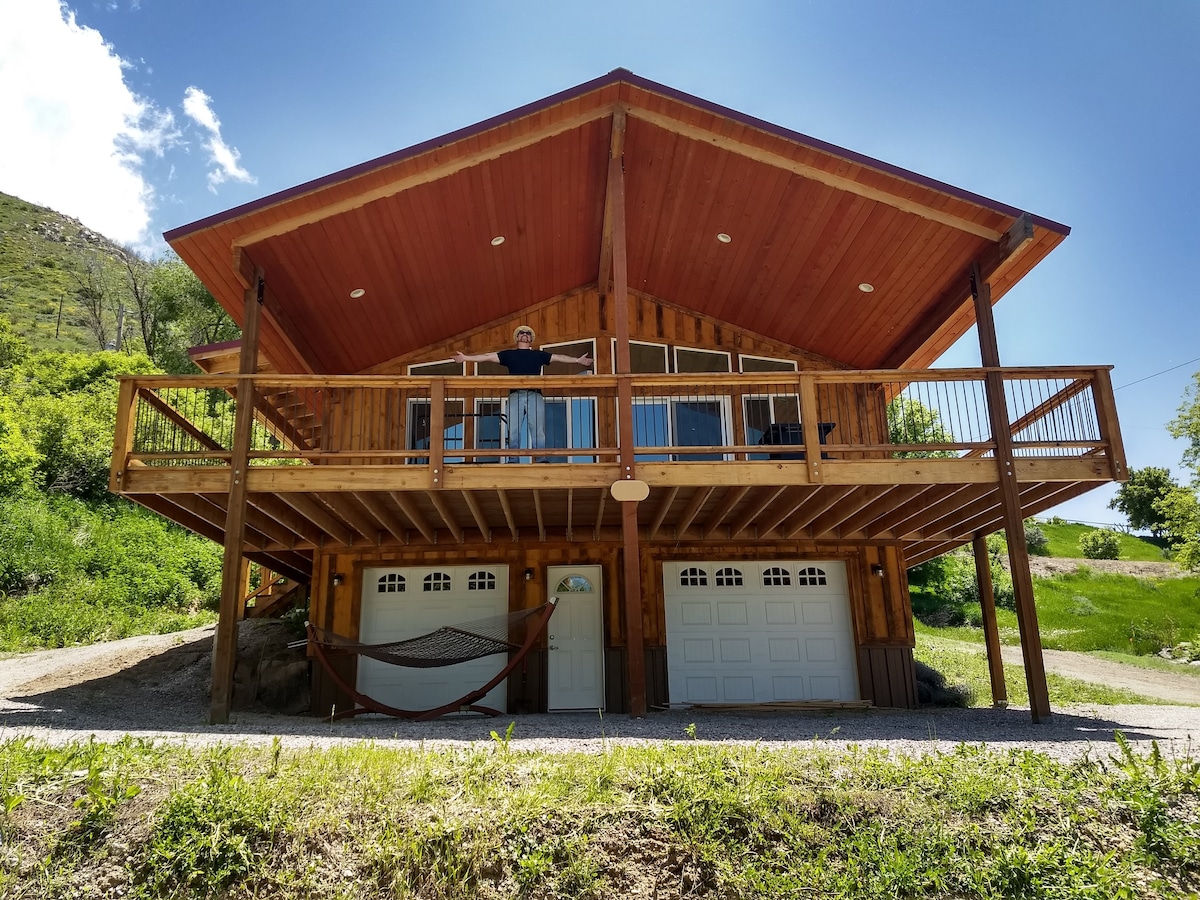 The Red Roof Retreat