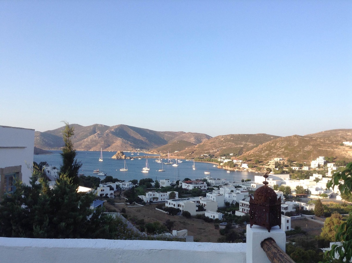 帕特莫斯（ PATMOS ）景观和游泳池非常好