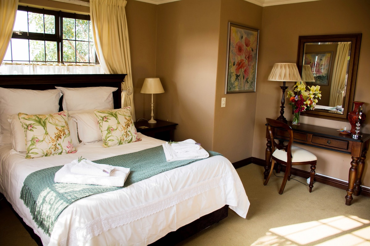 「Eagle Cottage @ Just-a-Breeze」Constantia Kloof