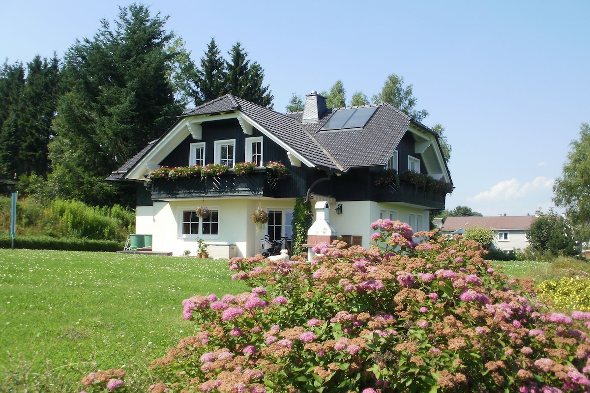 Apartment near the forest