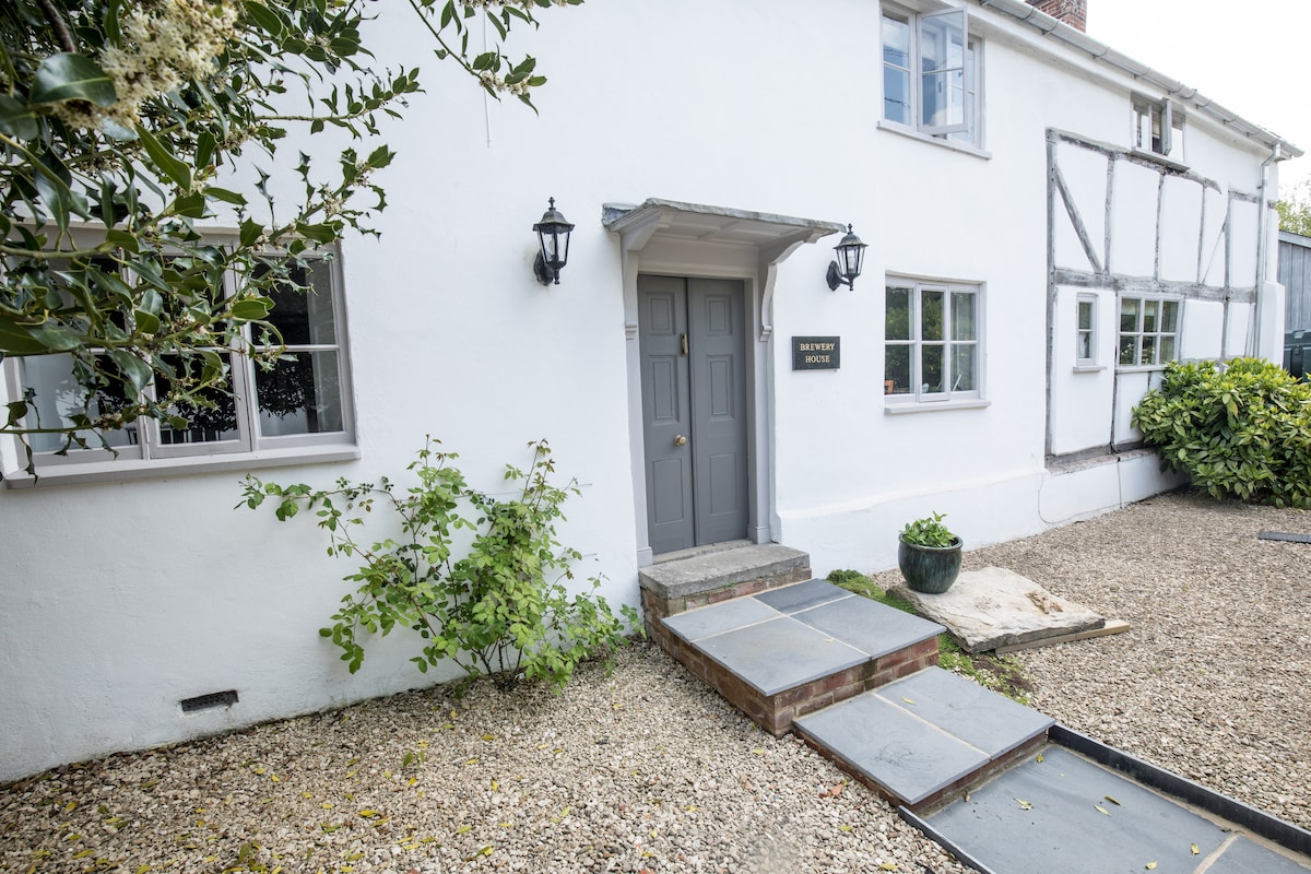 Brewery House,  stylish comfort in the Test Valley