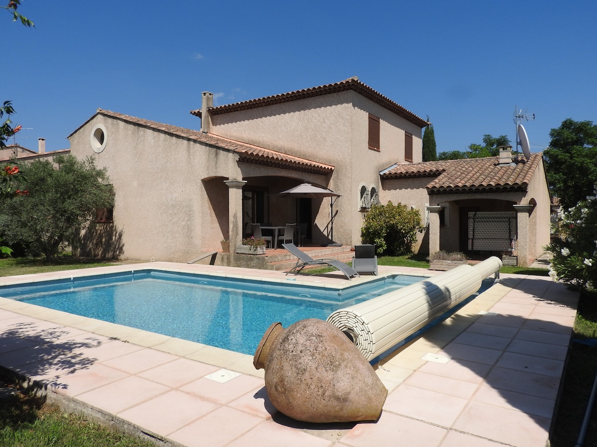 Maison 6 personnes 120 M2 avec piscine sécurisée