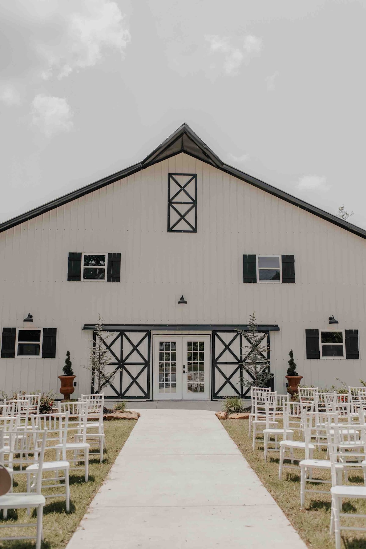 Wedding Venue & Lodge (Refunded $500 cleaning fee)