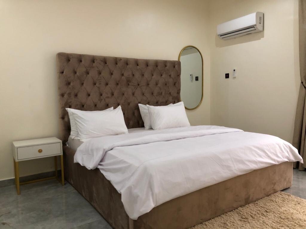 Fully serviced and furnished 2 bedroom apartment