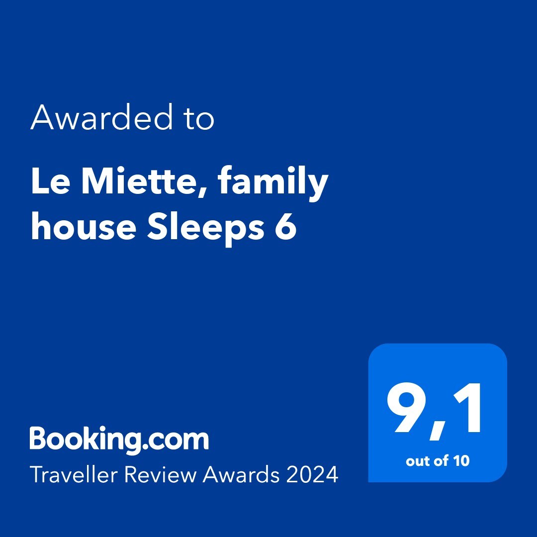 Le Miette- Gouzon. Family, sleeps 6, pool, hot tub