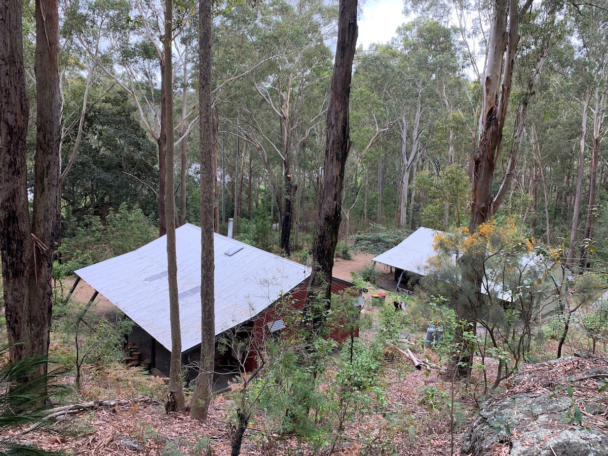 Bamarang Bush Retreat大自然中的顶级小木屋