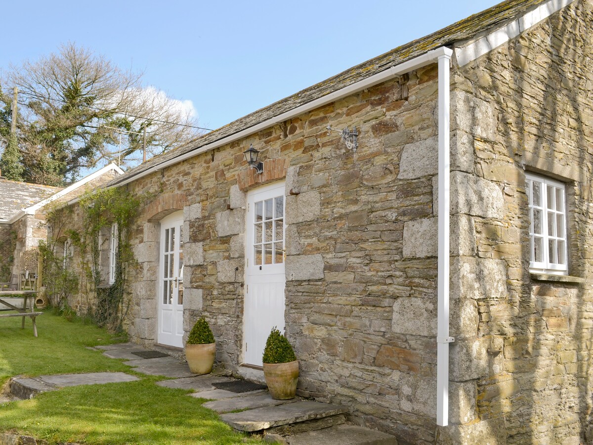 Damson Cottage (UKC821)