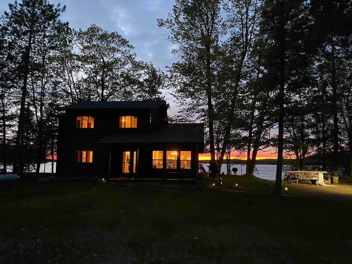 Vaskebjorn Lodge beautiful lakefront home