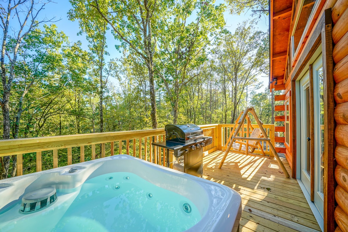 Whispering Pines Treehouse | Starlight Haven