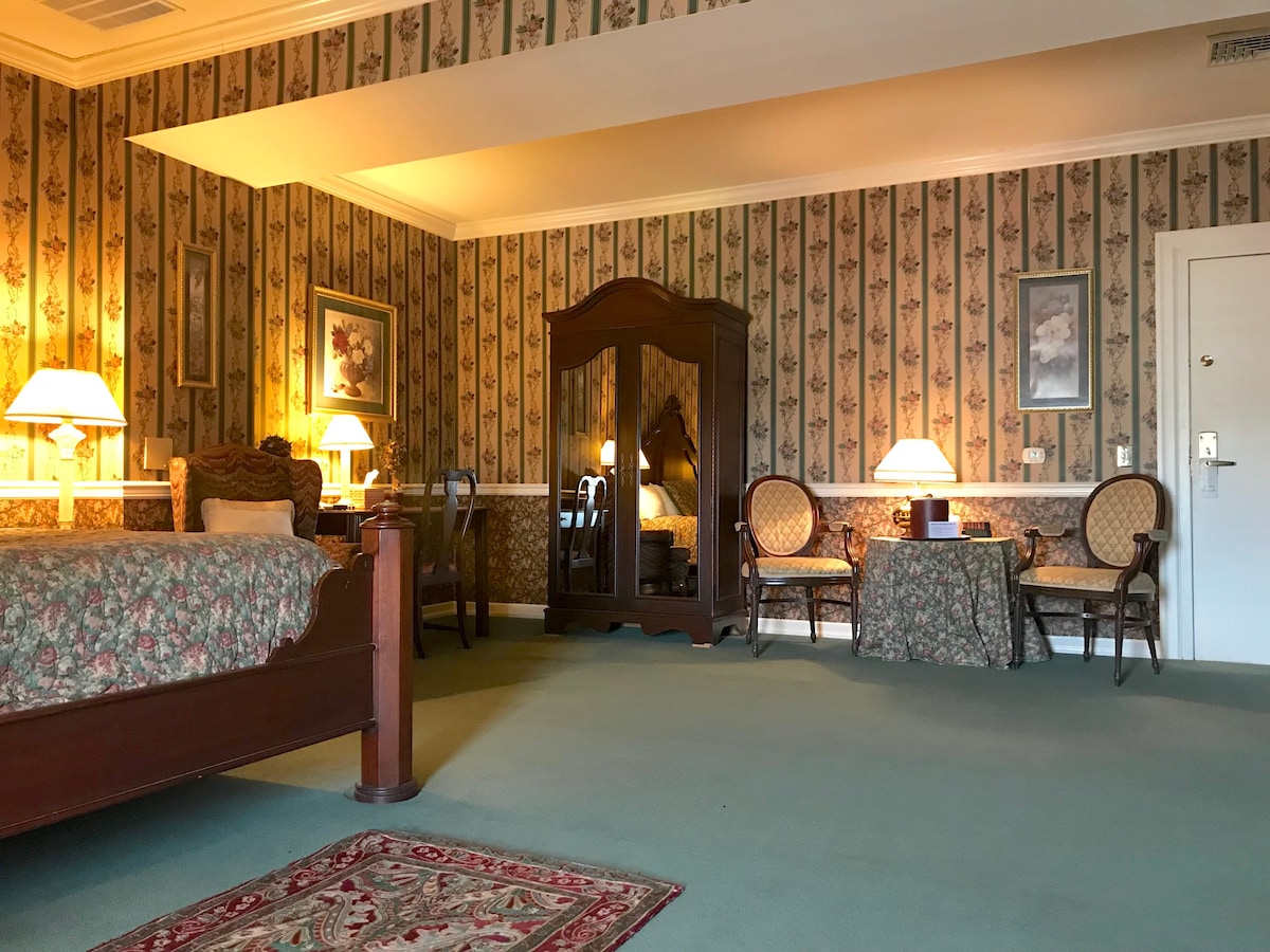 Waynebrook Inn - Anthony Wayne Suite