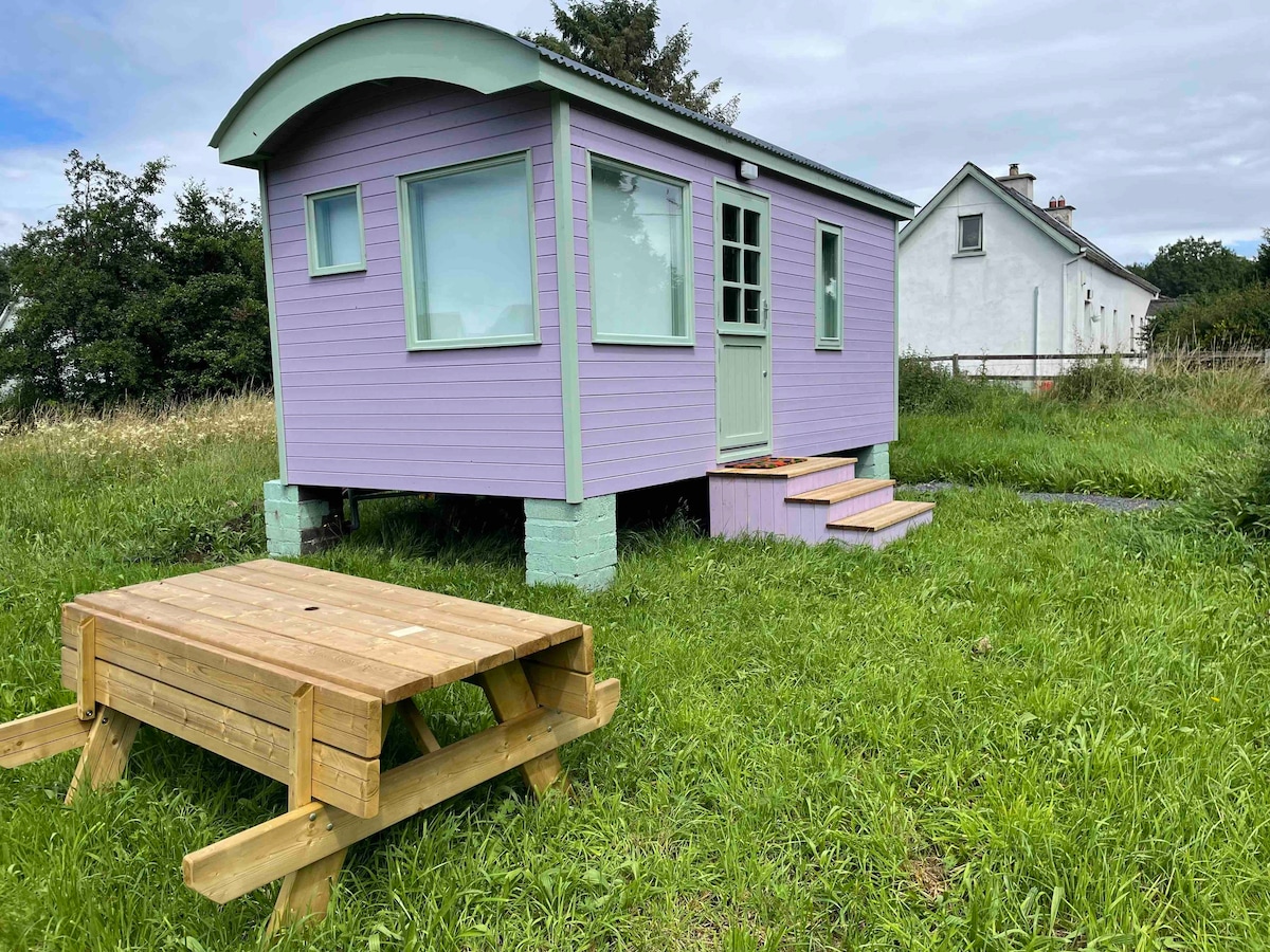 Market St. Shepherd's Hut Leitrim