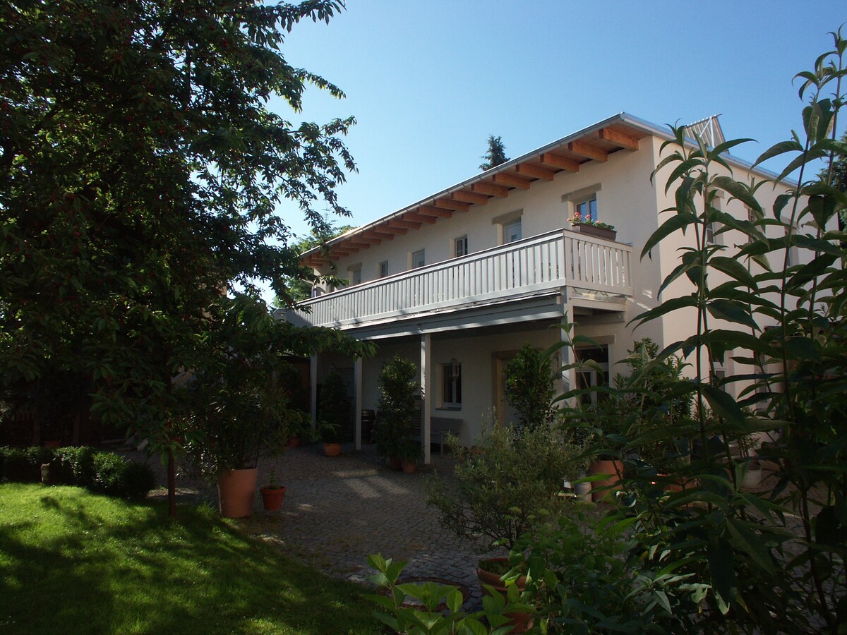 Pension Adele - Quiet, directly on the Elbe & lake