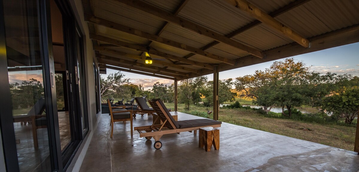 Total privacy on the majestic Olifants River