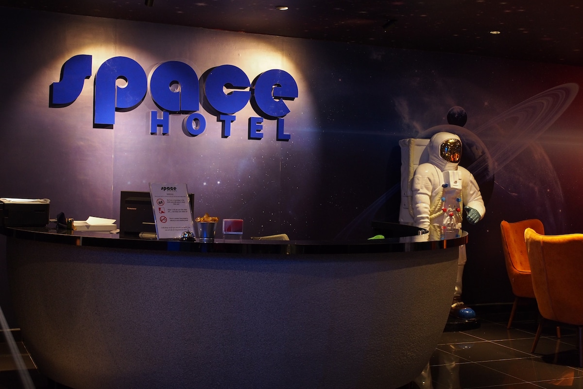 太空酒店（ Space Hotel ） Kuala Lumpur - 16个混合胶囊床位