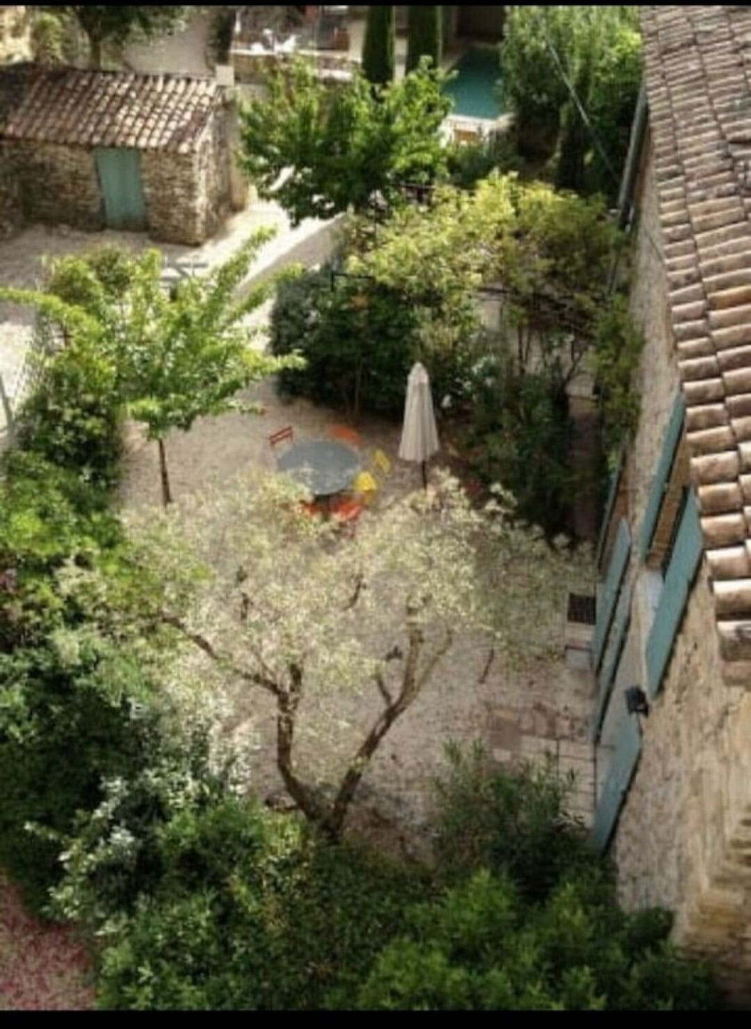 Gîte de charme dans un Mas Provençal "La Linaigrette"