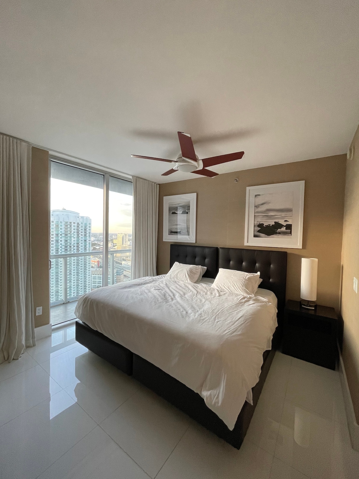 Icon Brickell -带城市和海湾景观的豪华双卧室公寓