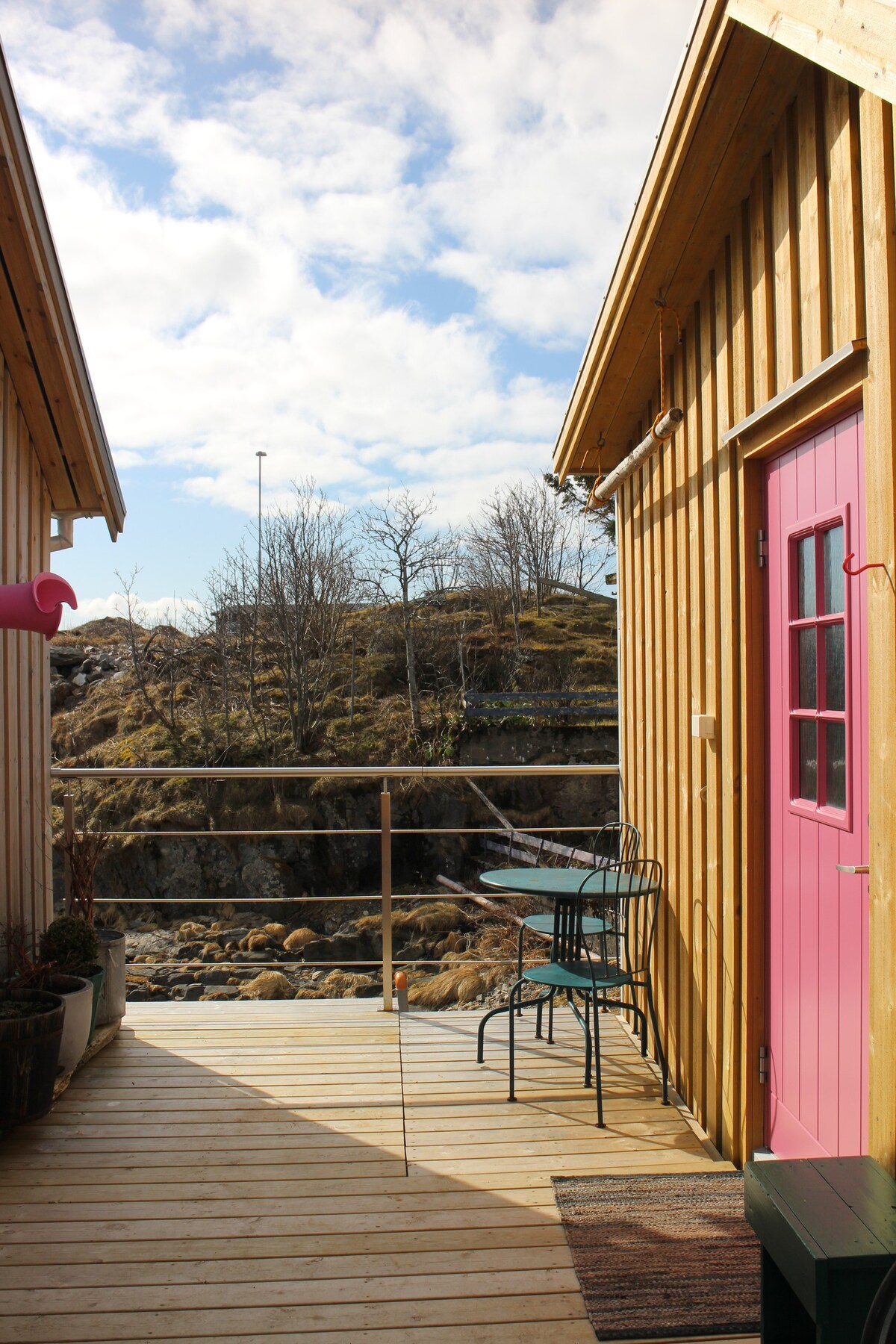 位于Henningsvær的现代舒适捕鱼小屋