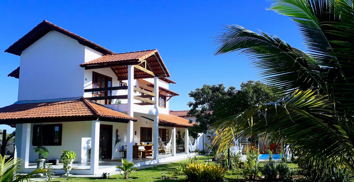 Casa Branca em praia de Guaratiba. Prado