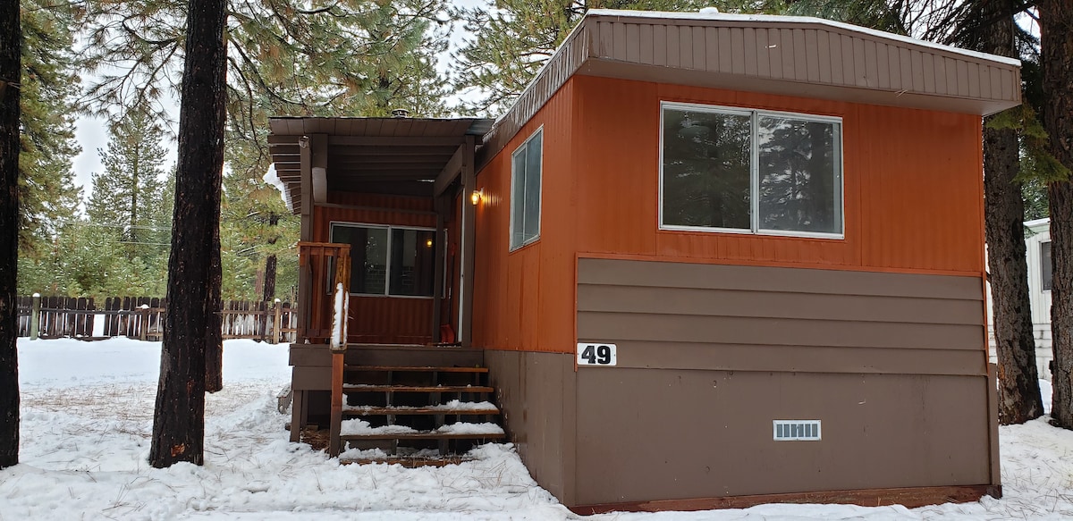 Aj 's Cabin at Lassen West Village