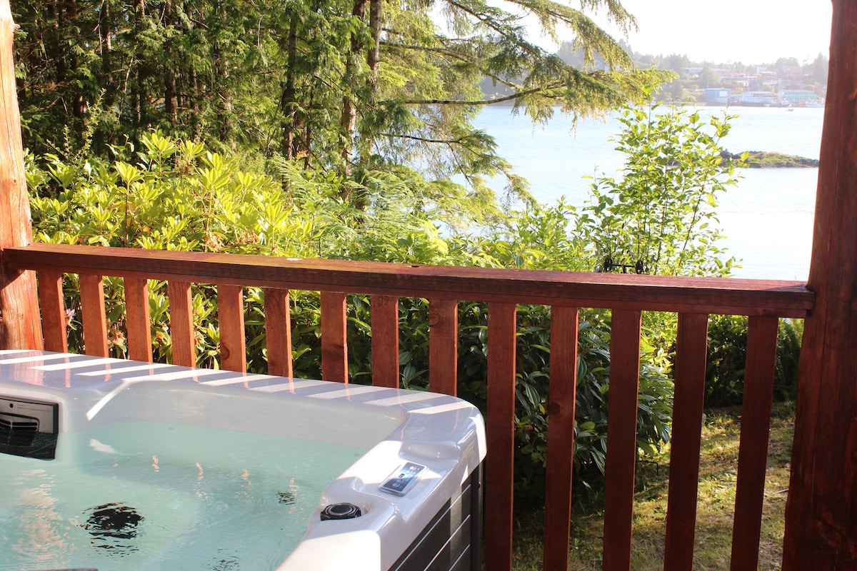 Romantic Cove - Ocean room, deck & hot-tub