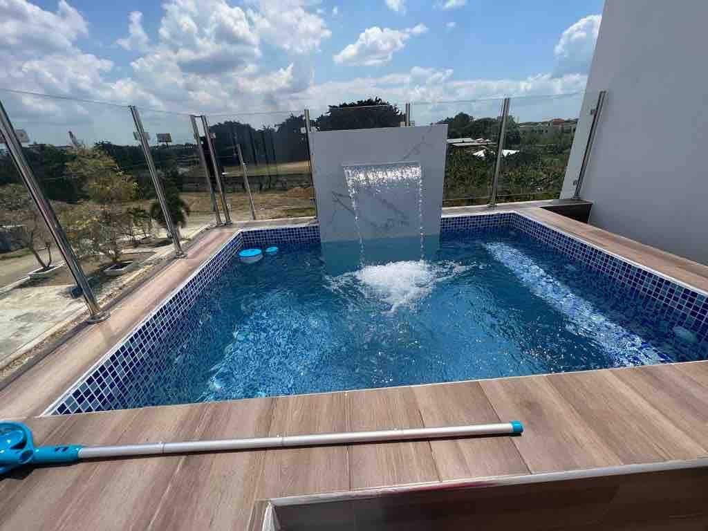 luxurious apartment with private picuzzi and pool