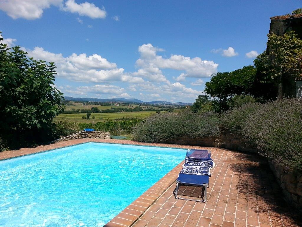 带私人泳池和花园的意大利乡村农舍