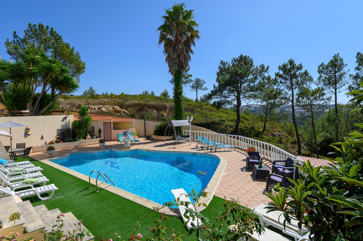 美丽的昆塔山谷（ Quinta do Vale ） -大自然、泳池和海滩！