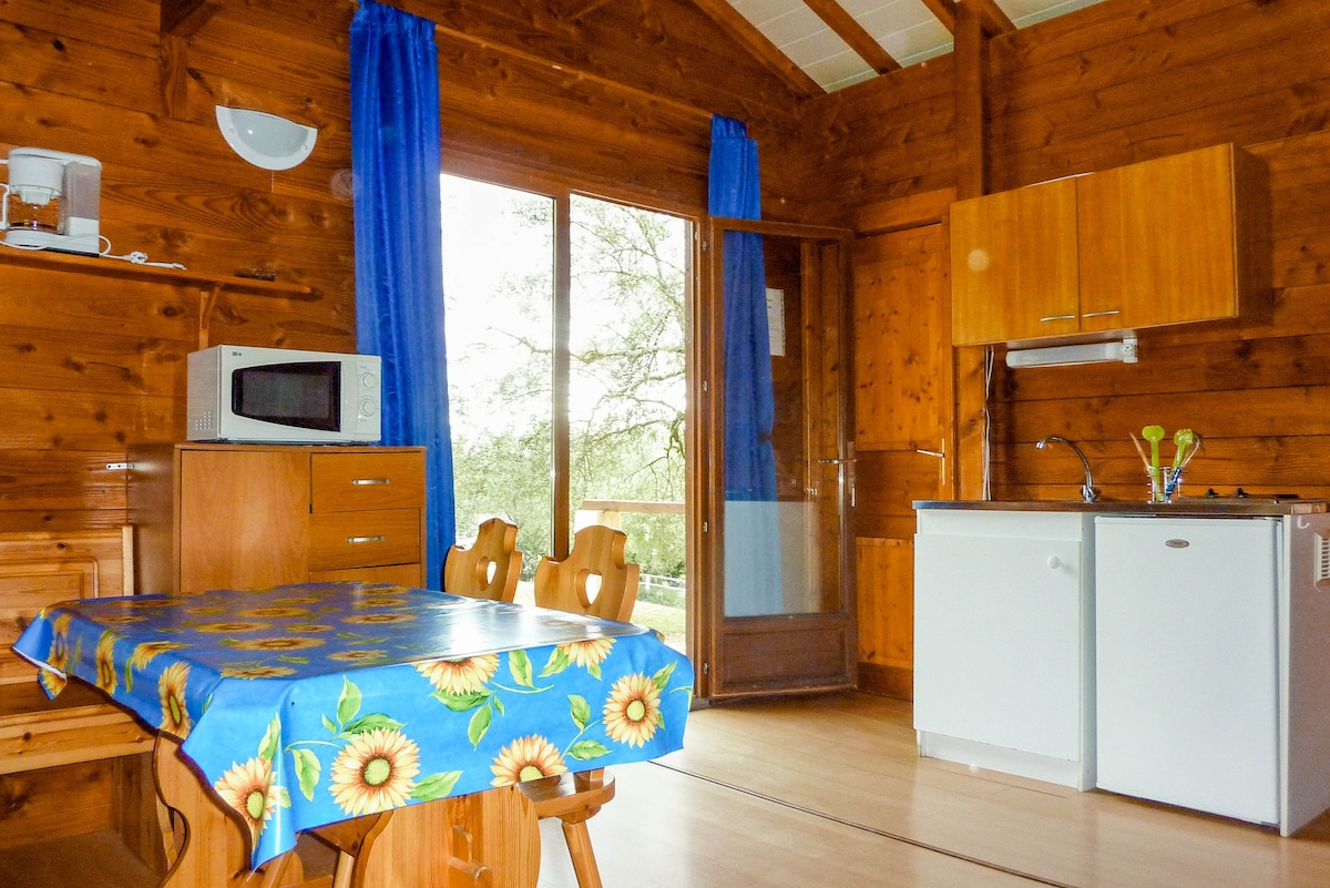 chalets dans la nature au porte de l Ardèche