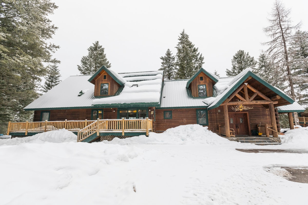 Dog Creek Lodge; Luxury Lodge Near Whitefish, MT