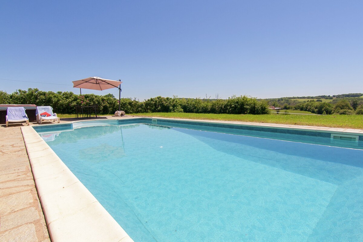 Mansion with Private Pool in Aquitaine