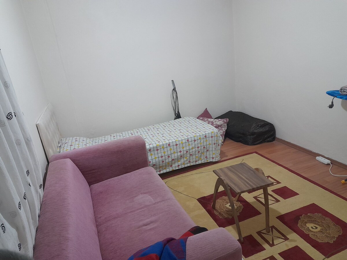 Centrally located beautiful room
