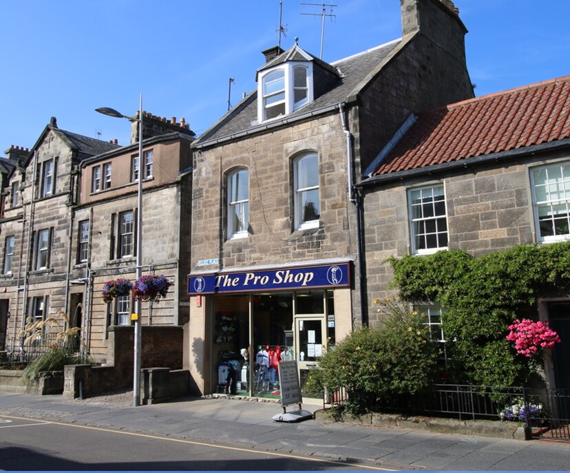 St Andrews Town centre, Lovely 4 bedroom flat