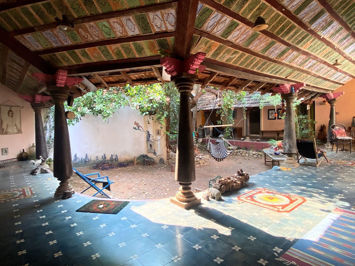 Garden room (10 mins from both PY & Auroville)
